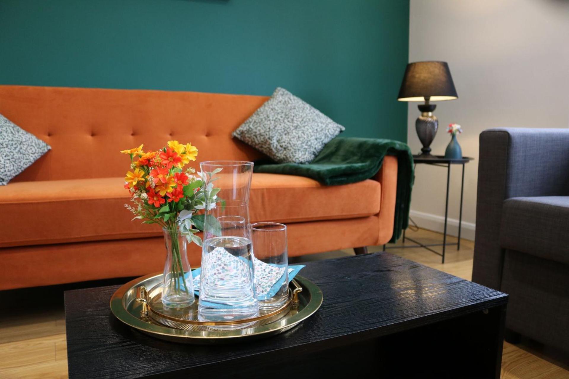 Rooms In Stylish House ミルトン・ケインズ エクステリア 写真